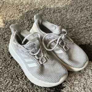 Girls gray adidas tennis shoe